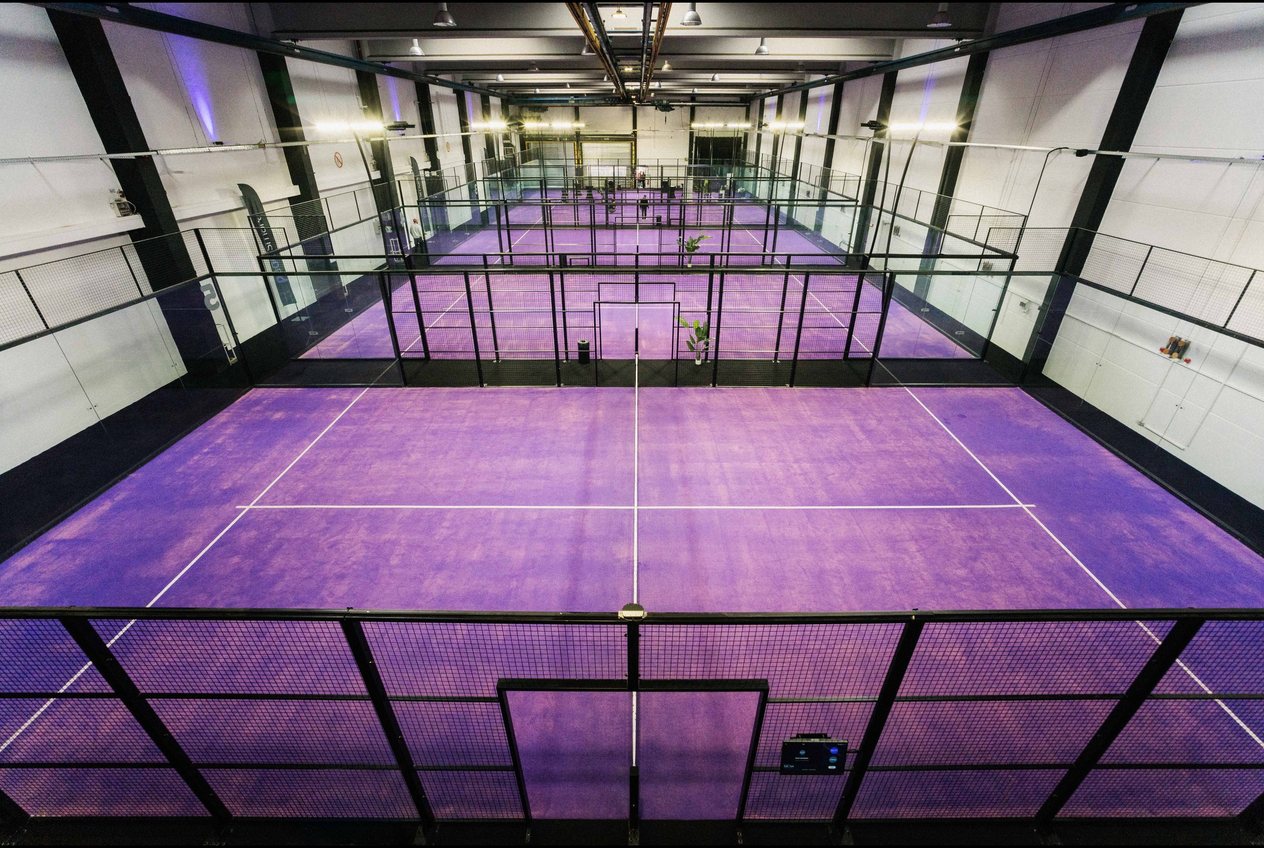 Die padelsmart Halle in Bruchsal: Court und Netz
